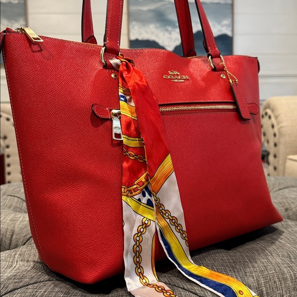 Coach Tote Gallery Large Red Leather Zip Bag - Picture 3 of 17